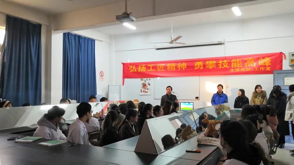 兴发xf(中国区)游戏有限公司